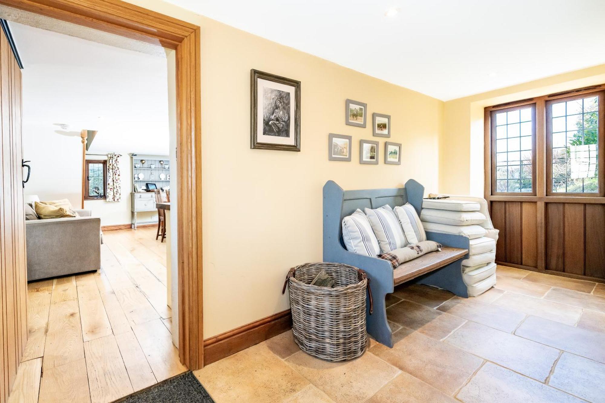 Idyllic Dorset Surrounded By Fields In The Heart Of The Countryside Holiday home *