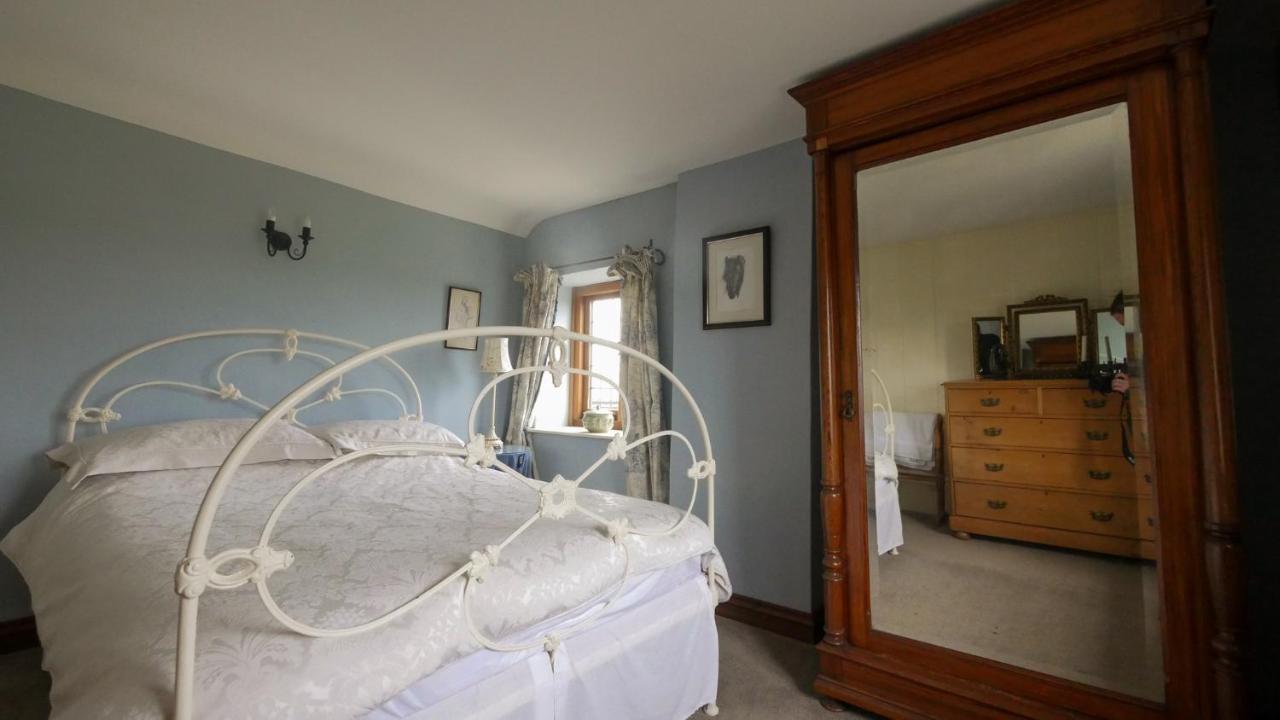 Idyllic Dorset Surrounded By Fields In The Heart Of The Countryside Buckland Newton