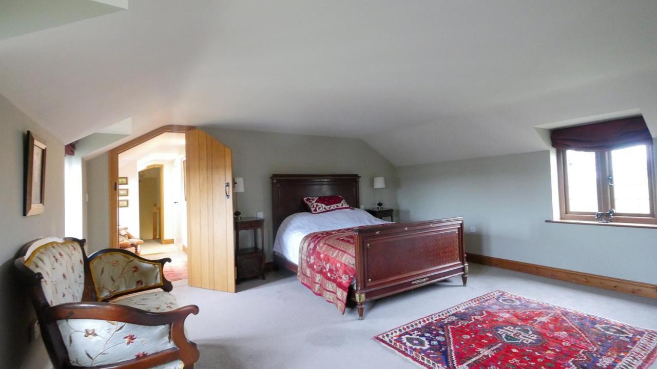 Idyllic Dorset Surrounded By Fields In The Heart Of The Countryside Holiday home *